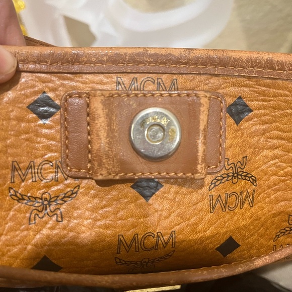 MCM COGNAC VISETOS SHOPPING TOTE - Picture 9 of 16